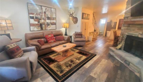 Claim Jumper Townhouse 07 - On the River - Across from the Fishing Ponds - WiFi - Cable - Near Ski Area - Wood Burning Fireplace